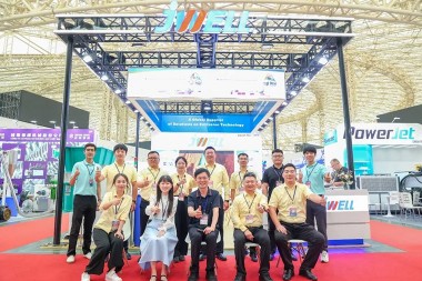 Große Eröffnung: JWELL Machinery nimmt an der Hanoi Rubber Plastics Fair teil und entwickelt das lokale intelligente Fertigungskonzept in Vietnam weiter.